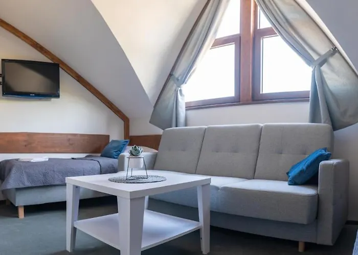 여관 Pod Sowa 소콜레츠